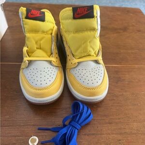 Travis Scott Canary Size 12.5c (Authentic)